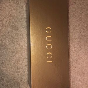 Gucci flats